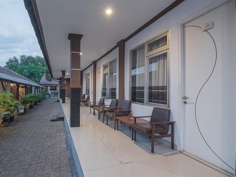 Reddoorz Near Alun Alun Subang Ξενοδοχείο Εξωτερικό φωτογραφία