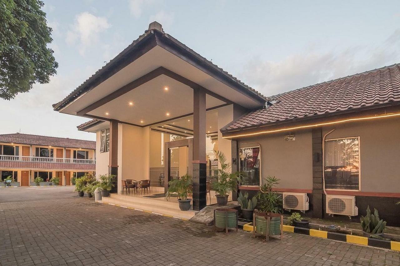 Reddoorz Near Alun Alun Subang Ξενοδοχείο Εξωτερικό φωτογραφία